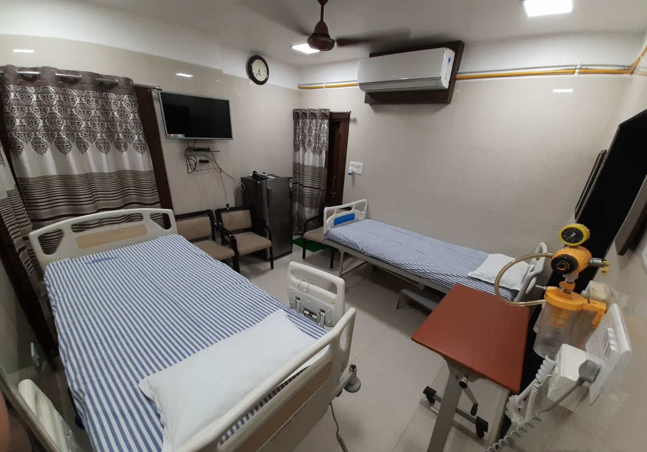 Parul Hospital Super Deluxe Room